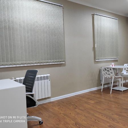 1-Bedroom Apartment In The Very City Center Ташкент Екстер'єр фото