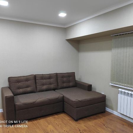 1-Bedroom Apartment In The Very City Center Ташкент Екстер'єр фото